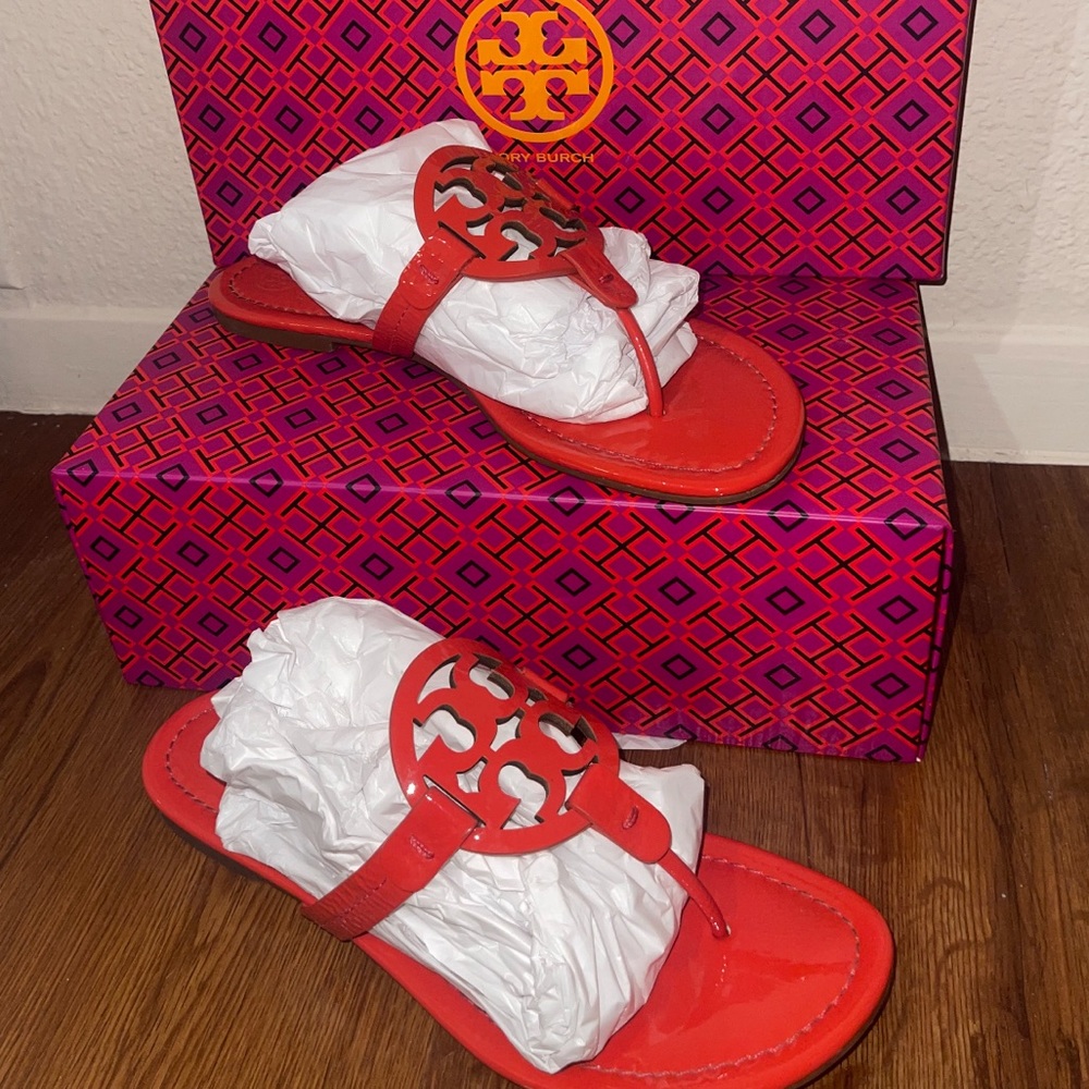 Only used once! Limited edition color! Not sold anymore! Just gathering dust.